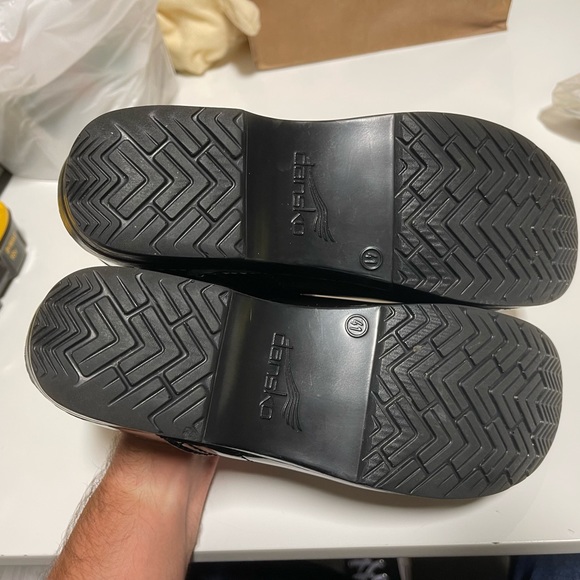 USED Dansko Brown Metalic - Picture 7 of 7